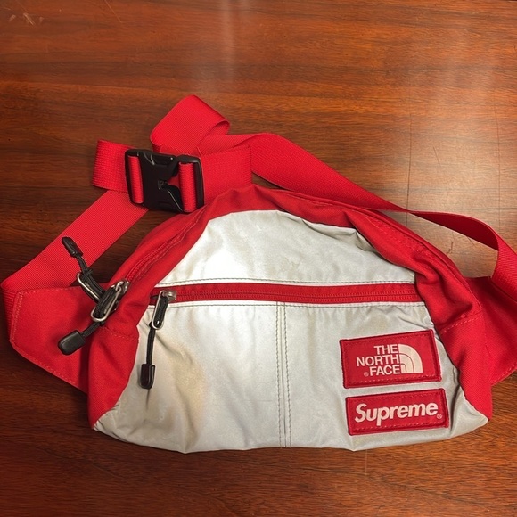Supreme XNorthface red/grey fanny/belt bag - Picture 3 of 11